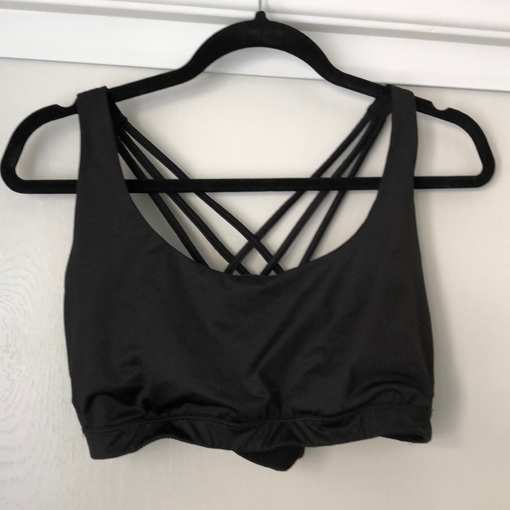 Victoria’s Secret Strappy Criss-Cross Sports Bra